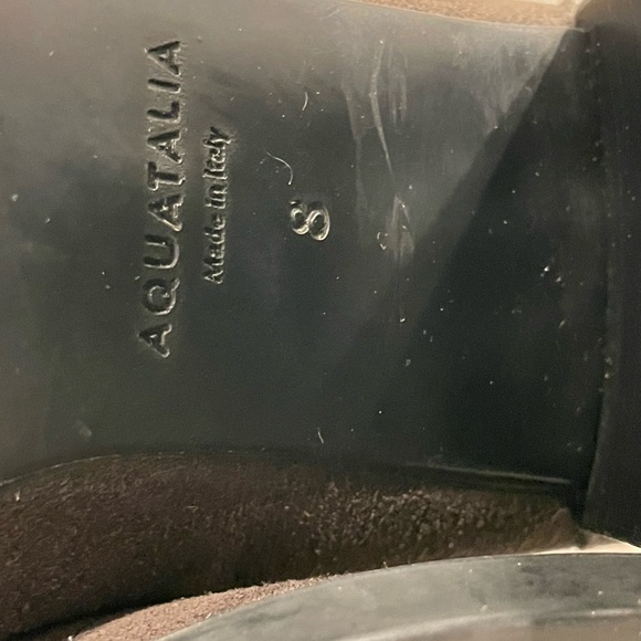 Aquatalia “Ilenia” Dark Grey Heeled Boots with Side Zipper. Metallic Accents. - Picture 13 of 13